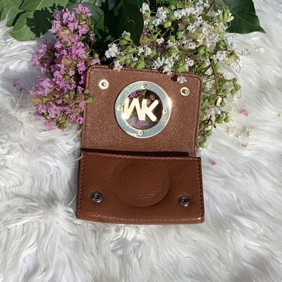 Michael Kors Small Coin ID Leather Pouch - Picture 3 of 6